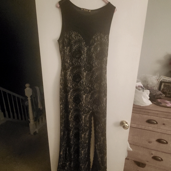 Miusol lace dress - Picture 1 of 3